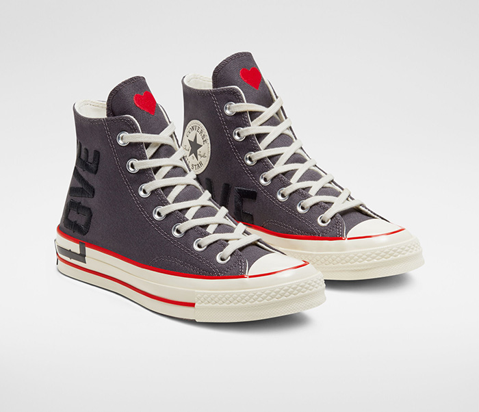 Fashion converse love fearlessly rouge